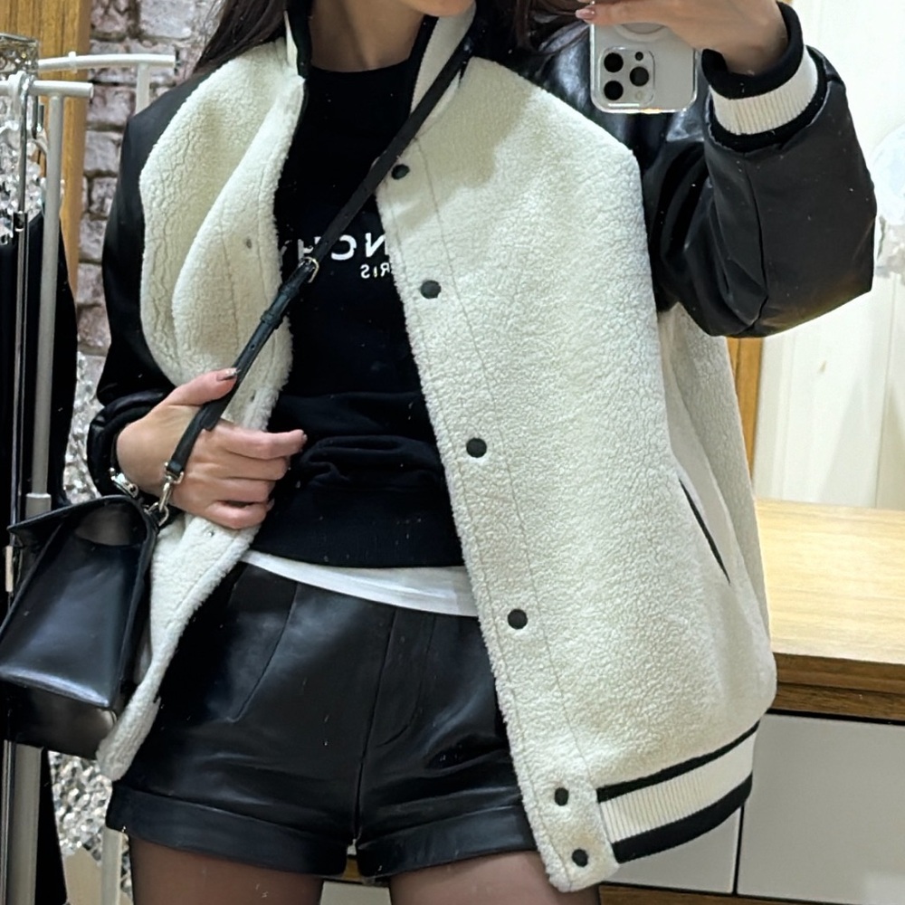 Bomber jacket